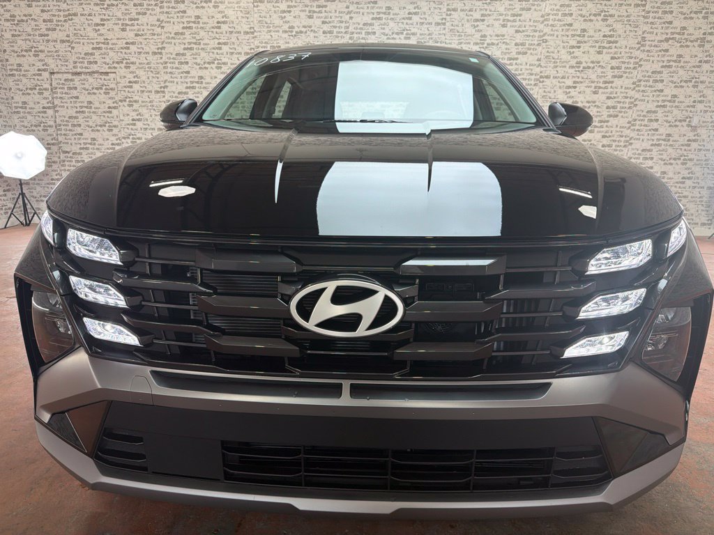 New 2026 Hyundai Tucson Blue SE FWD image 2