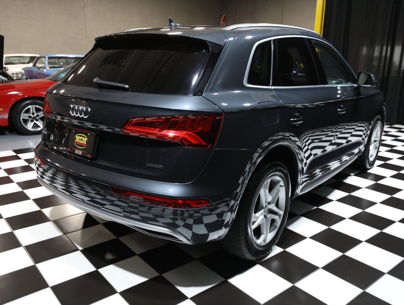 Used 2019 Audi Q5 2.0T Premium w/ Convenience Package AWD/4WD image 17