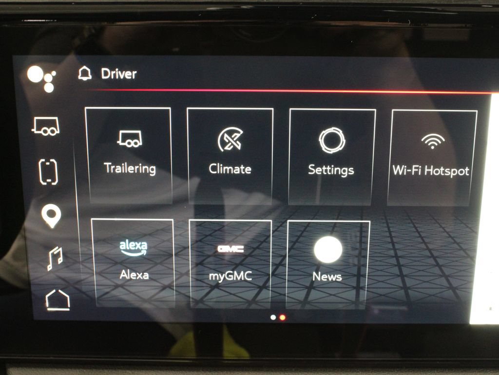Used 2025 GMC Sierra 2500 AT4 w/ Technology Package AWD/4WD image 33