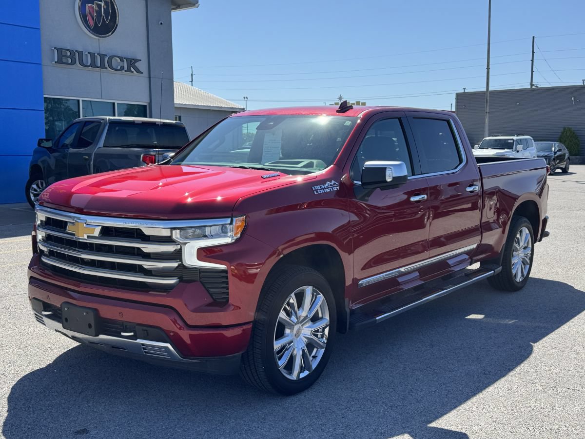 Used 2026 Chevrolet Silverado 1500 High Country w/ Technology Package AWD/4WD image 2