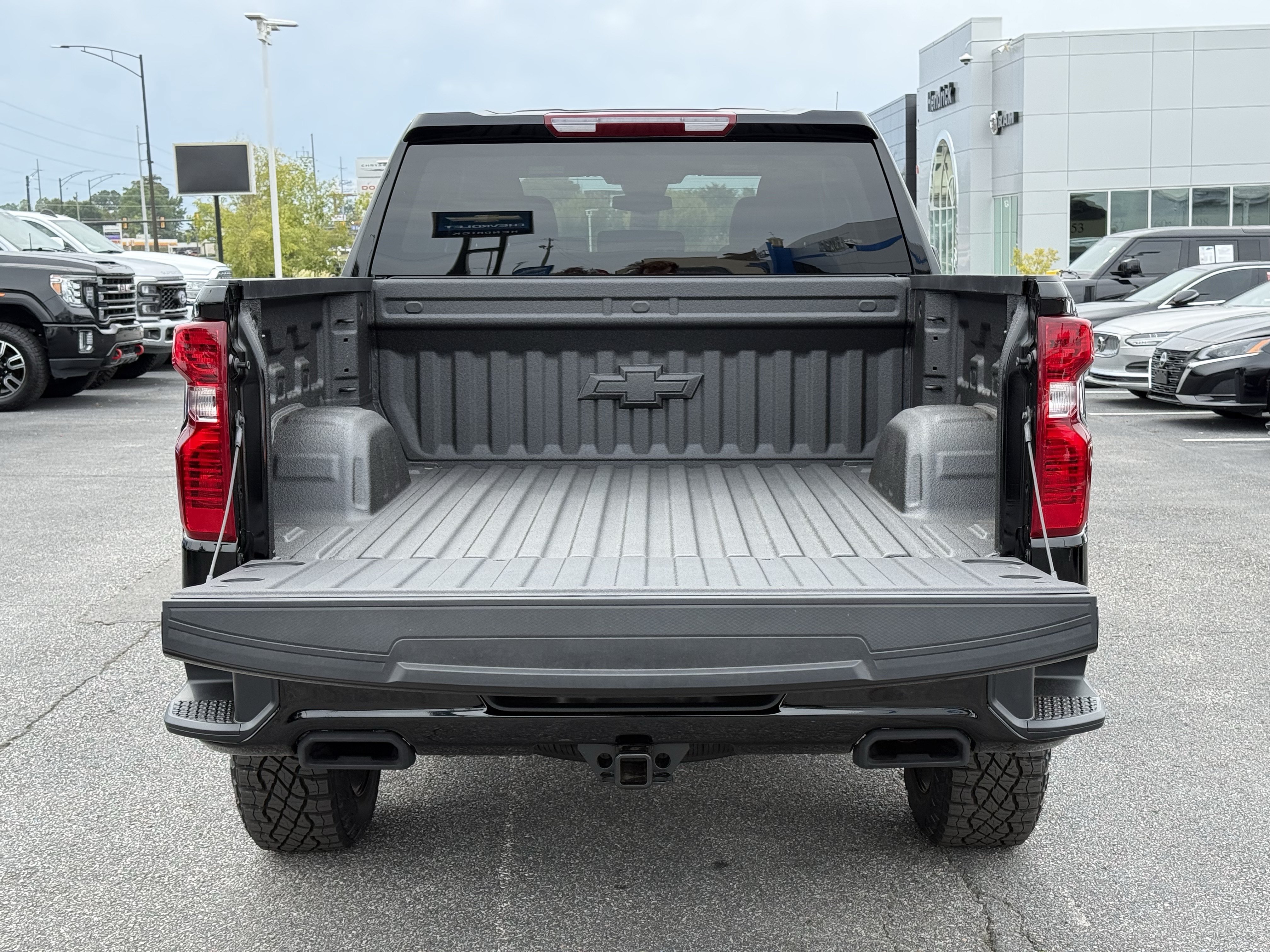 New 2026 Chevrolet Silverado 1500 Custom Trail Boss w/ Dark Appearance Package AWD/4WD image 33