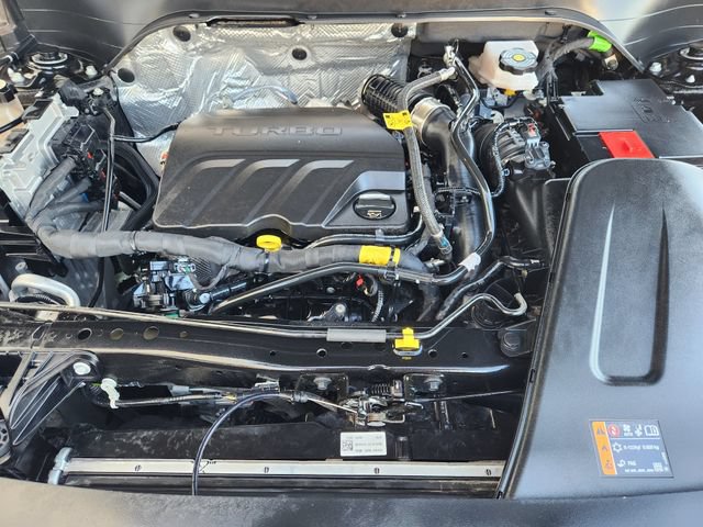 Used 2025 Chevrolet Trax RS w/ Driver Confidence Package FWD image 31