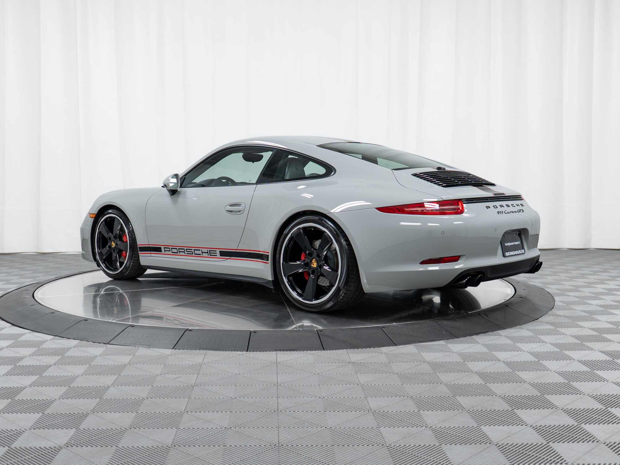 Certified 2016 Porsche 911 Carrera GTS RWD image 3