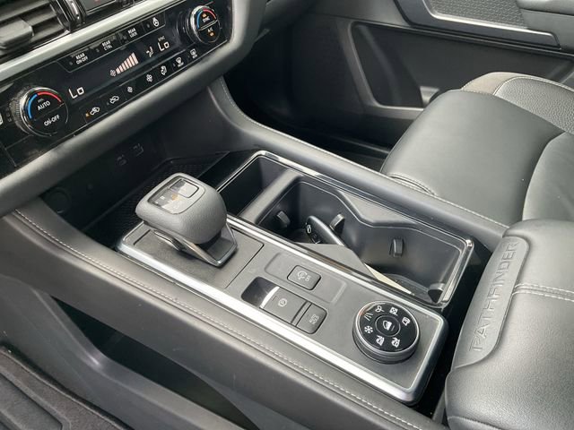 Used 2023 Nissan Pathfinder SL w/ Black Appearance Package AWD/4WD image 25
