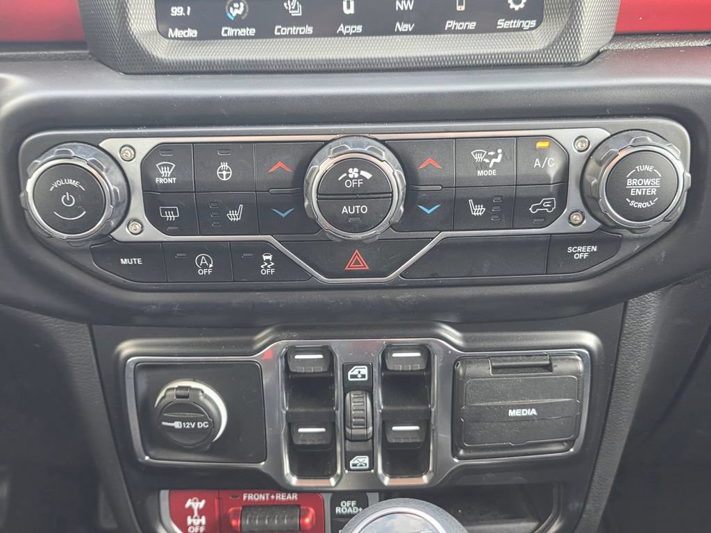 Used 2022 Jeep Gladiator Rubicon w/ Cold Weather Group AWD/4WD image 15
