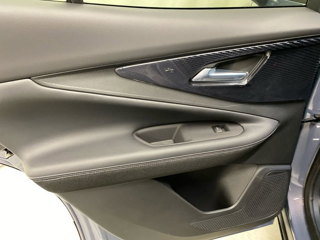 New 2025 Chevrolet Blazer EV LT image 12