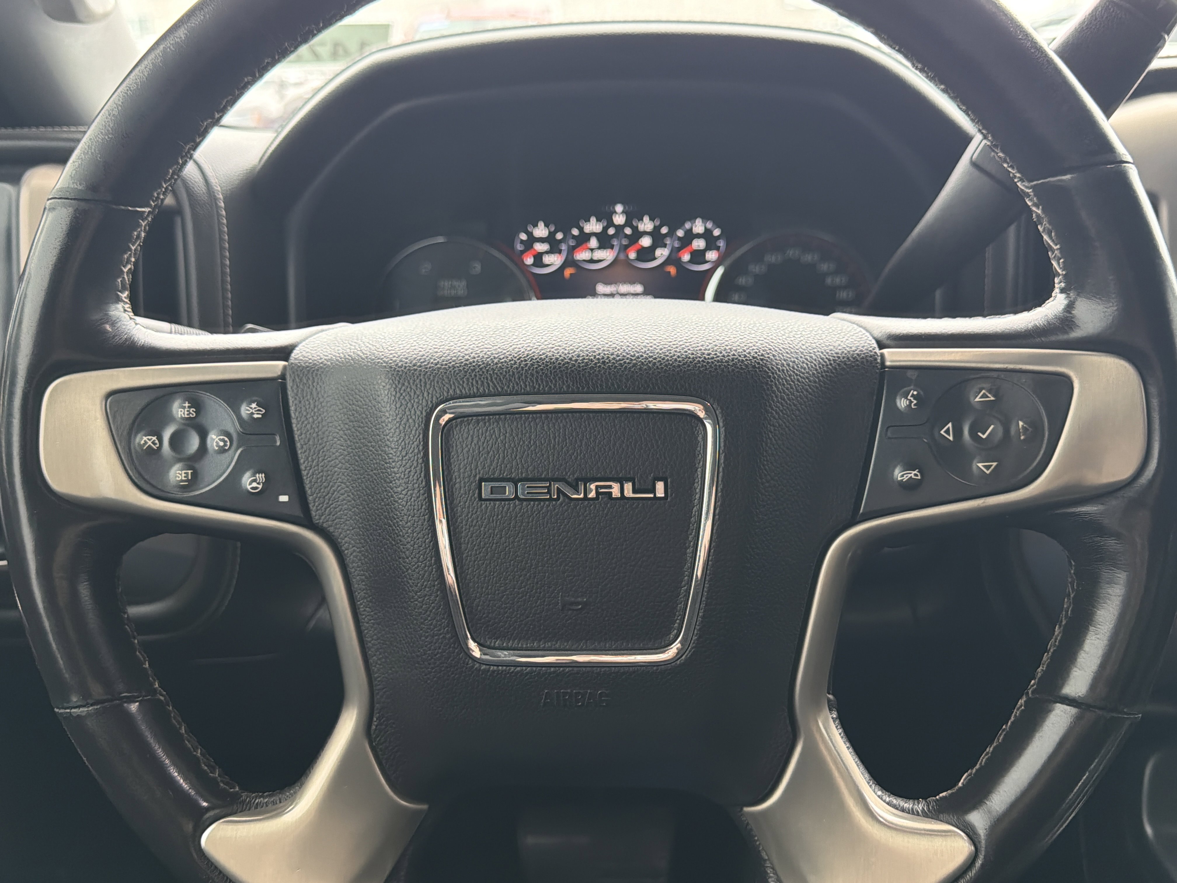 Used 2015 GMC Sierra 3500 Denali w/ Duramax Plus Package image 10