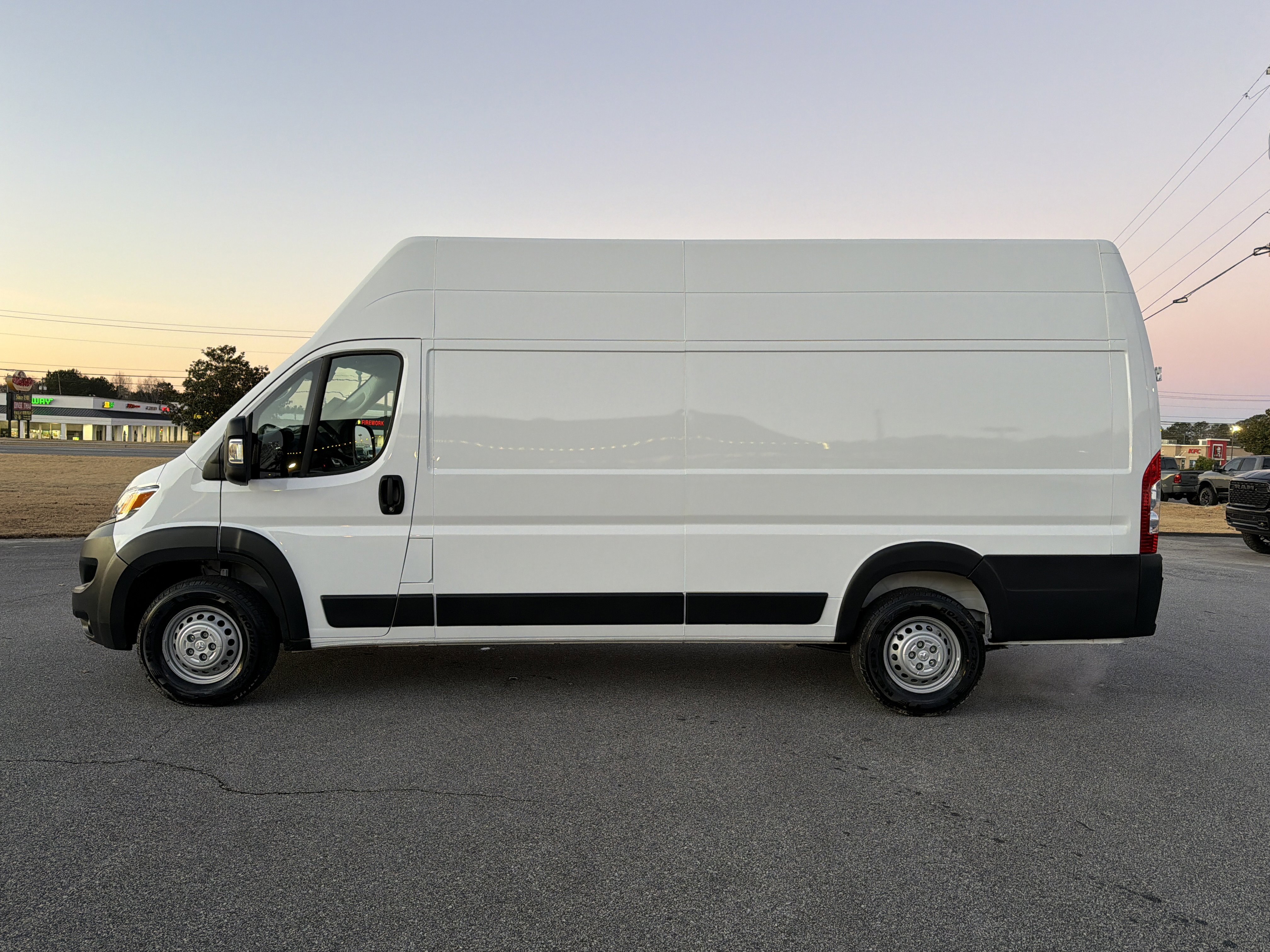 Used 2025 RAM ProMaster 3500 image 9