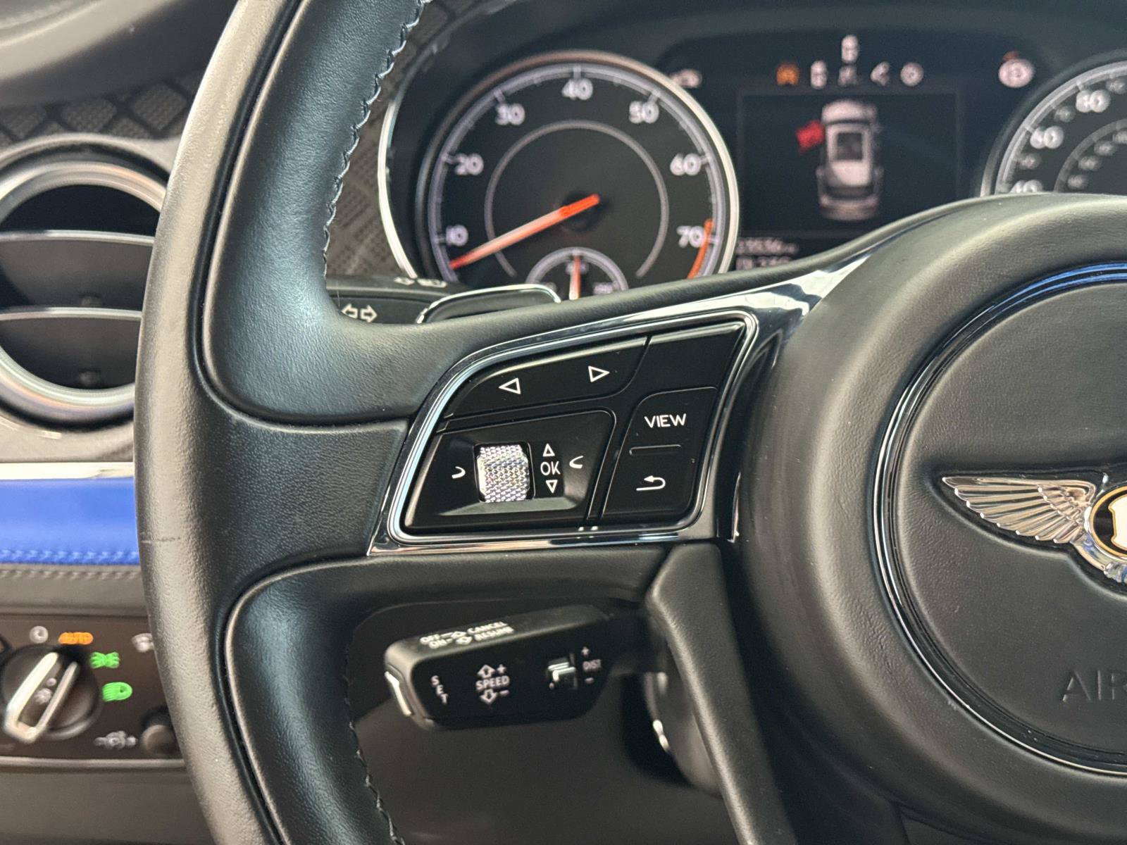 Used 2020 Bentley Bentayga Design Series AWD/4WD image 26