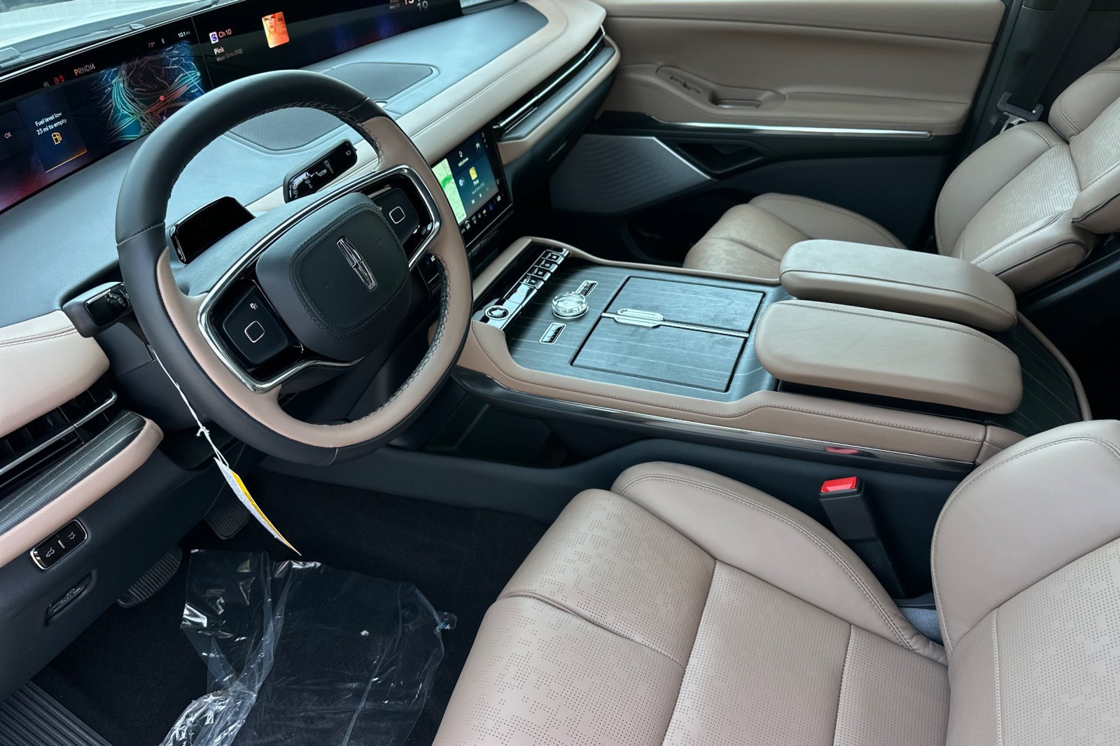 New 2026 Lincoln Navigator Black Label AWD/4WD image 9