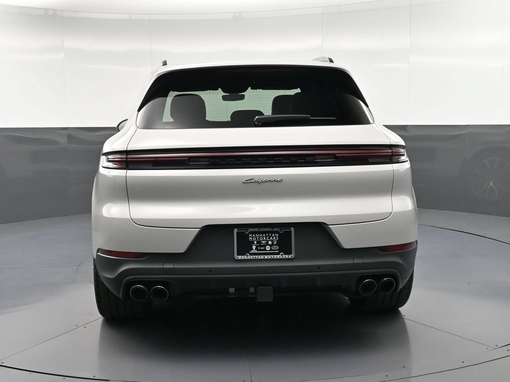 Certified 2026 Porsche Cayenne E-Hybrid AWD/4WD image 7