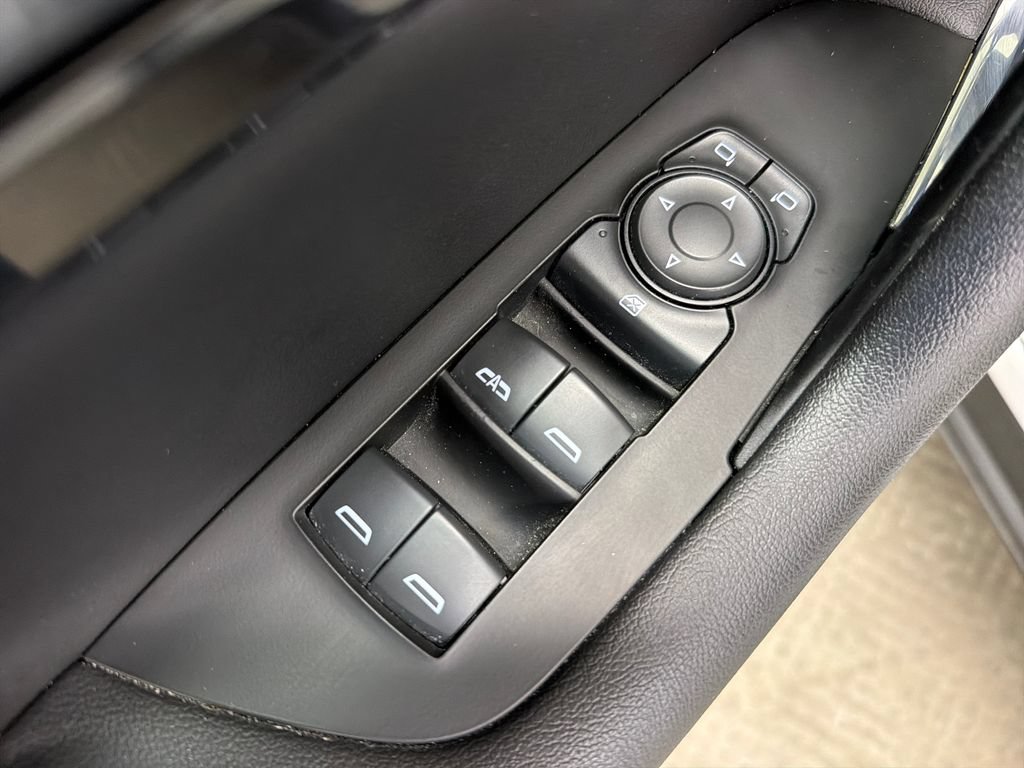 Used 2019 Chevrolet Blazer Premier w/ Driver Confidence II Package AWD/4WD image 17
