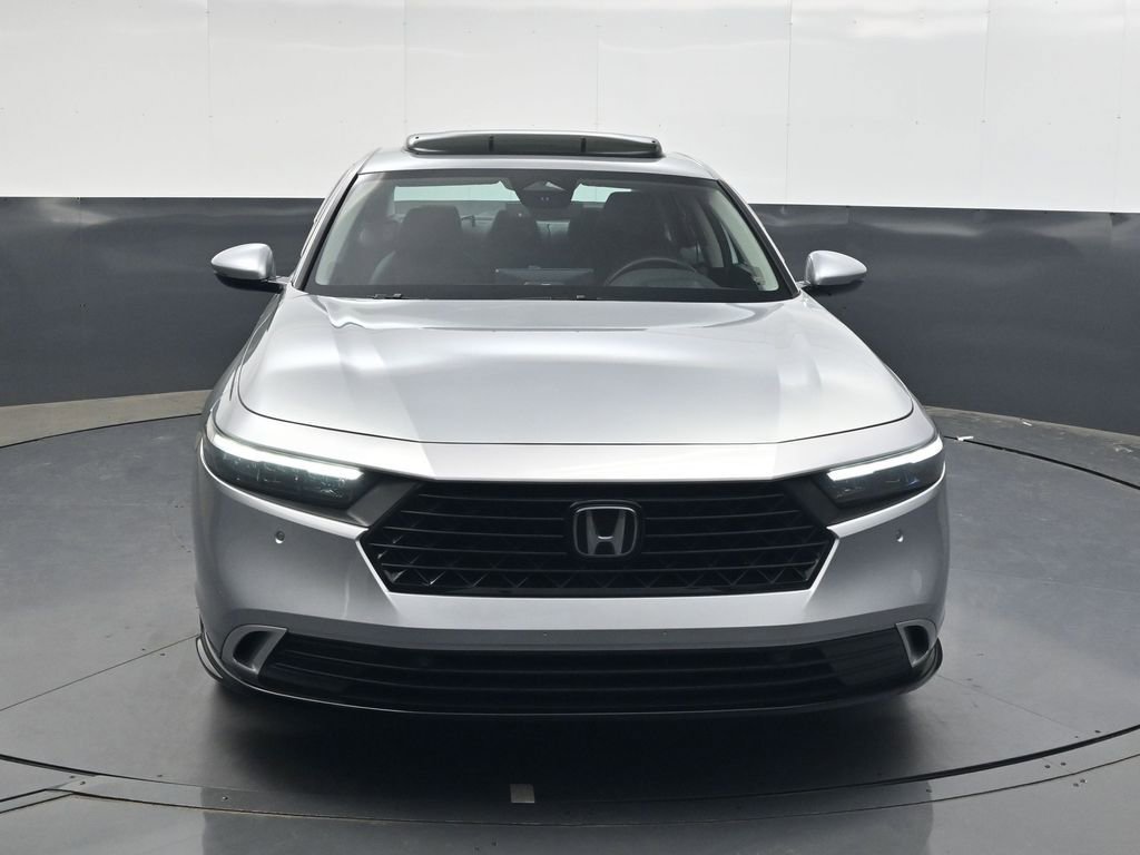 Used 2024 Honda Accord Touring image 9