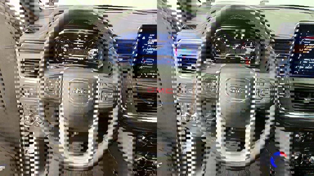 Used 2023 GMC Yukon SLT image 14