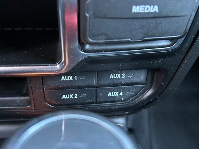 Used 2022 Jeep Gladiator Sport AWD/4WD image 22