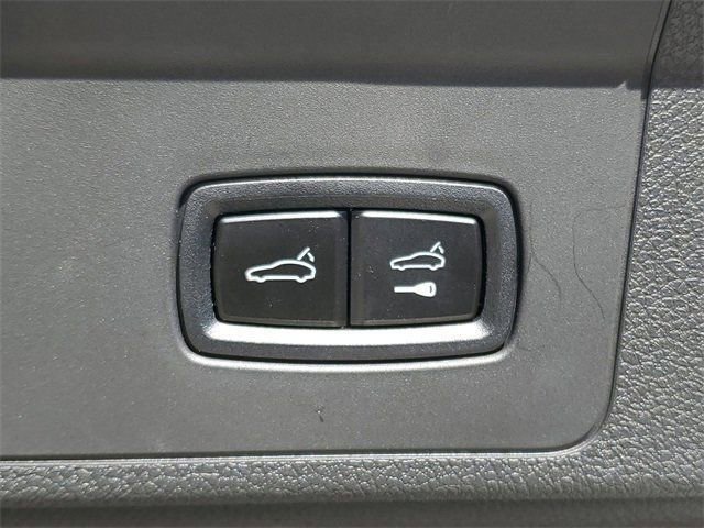 Certified 2025 Porsche Panamera image 42