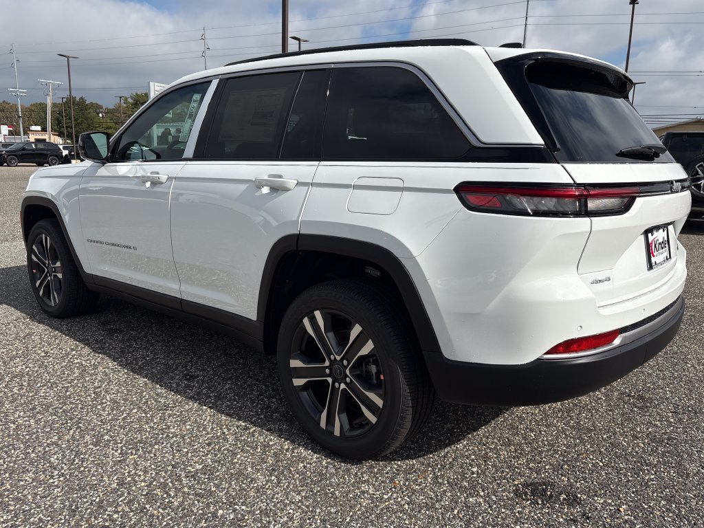 New 2027 Jeep Grand Cherokee Limited AWD/4WD image 30