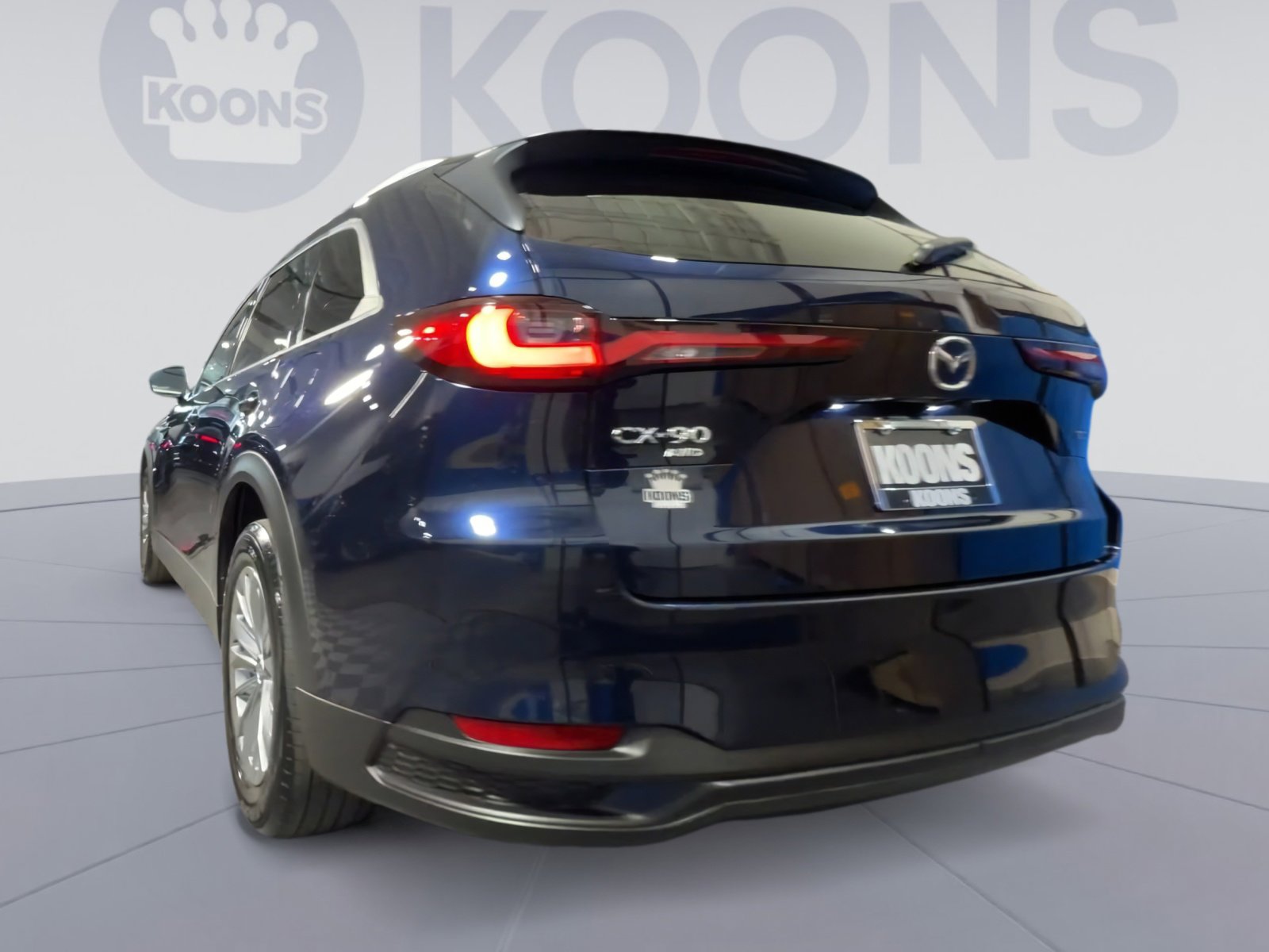 Used 2024 MAZDA CX-90 Plug-In Hybrid w/ Preferred image 10