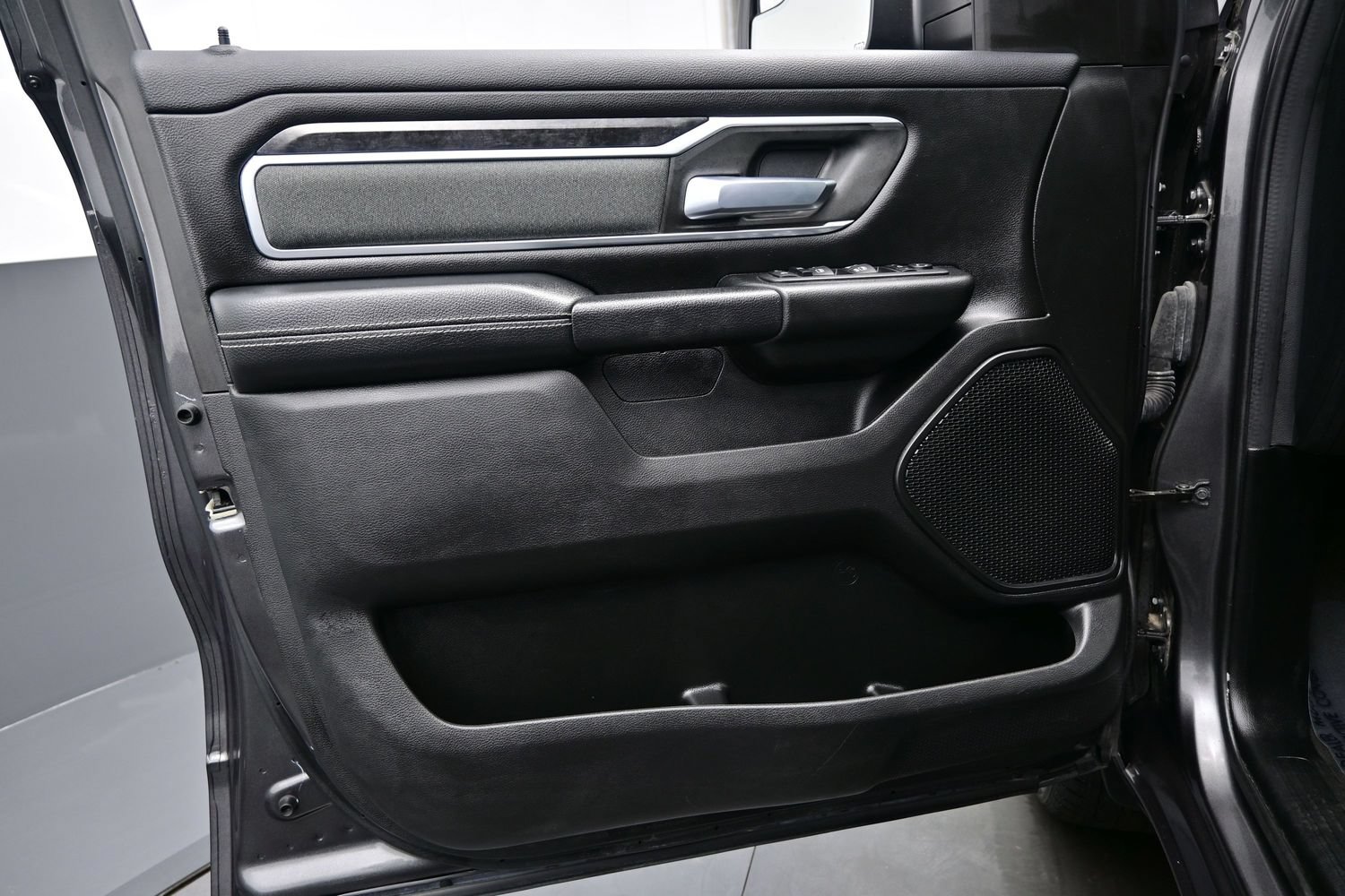 Used 2022 RAM 1500 Big Horn AWD/4WD image 12