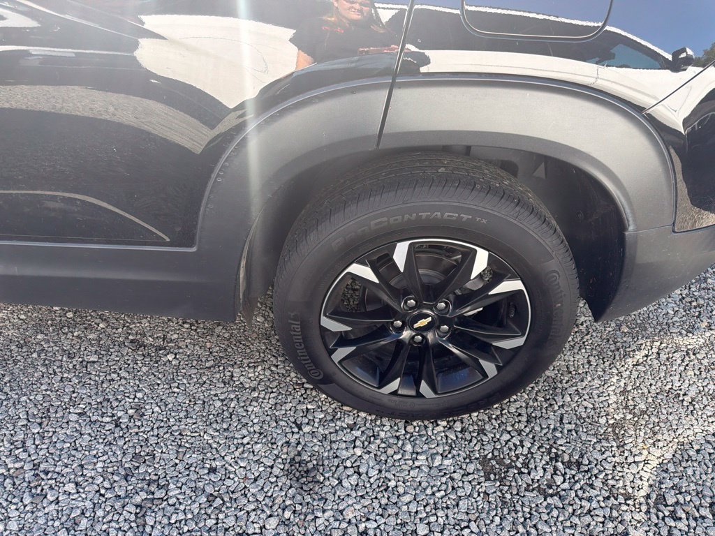 Used 2023 Chevrolet TrailBlazer LT w/ Convenience Package AWD/4WD image 12