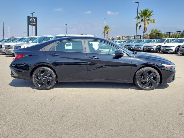 New 2026 Hyundai Elantra Sport FWD image 29