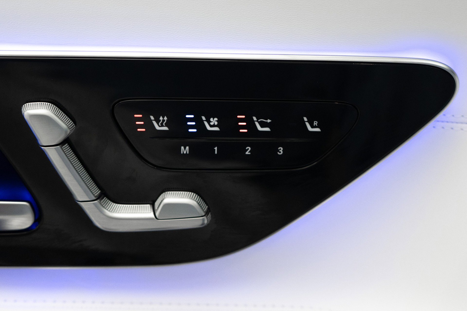 Used 2026 Mercedes-Benz Maybach SL 680 image 31