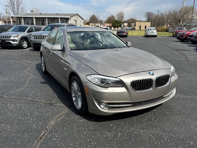 Used 2012 BMW 535i xDrive Sedan AWD/4WD image 5