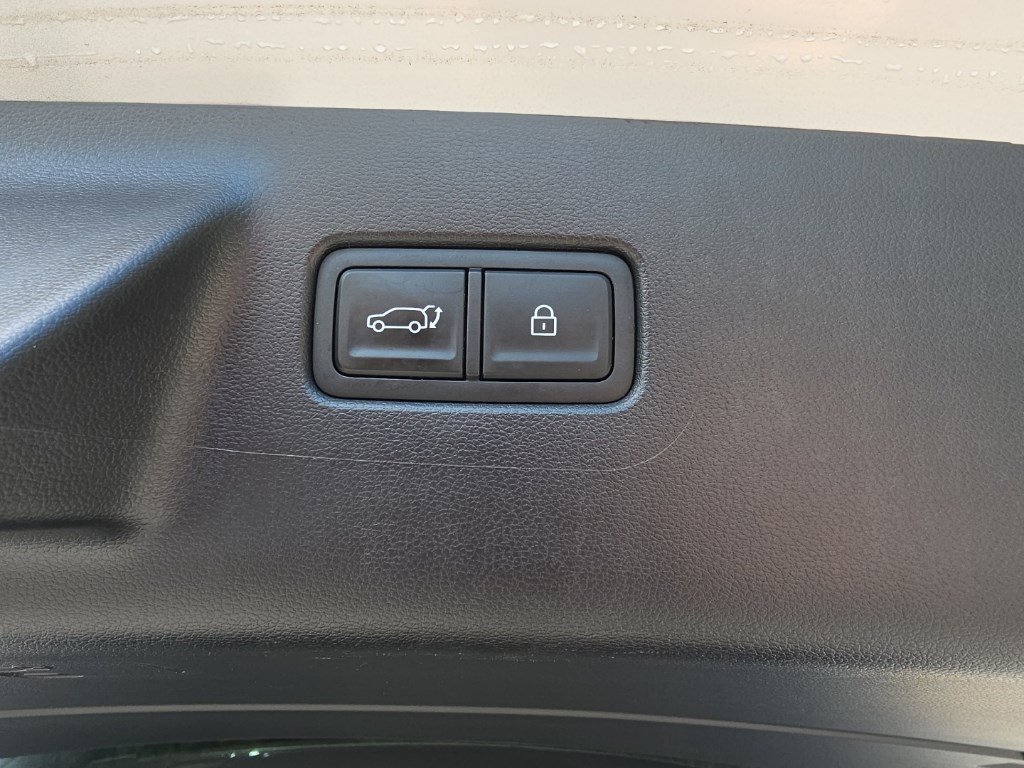 Used 2024 Hyundai Santa Fe SE AWD/4WD image 32