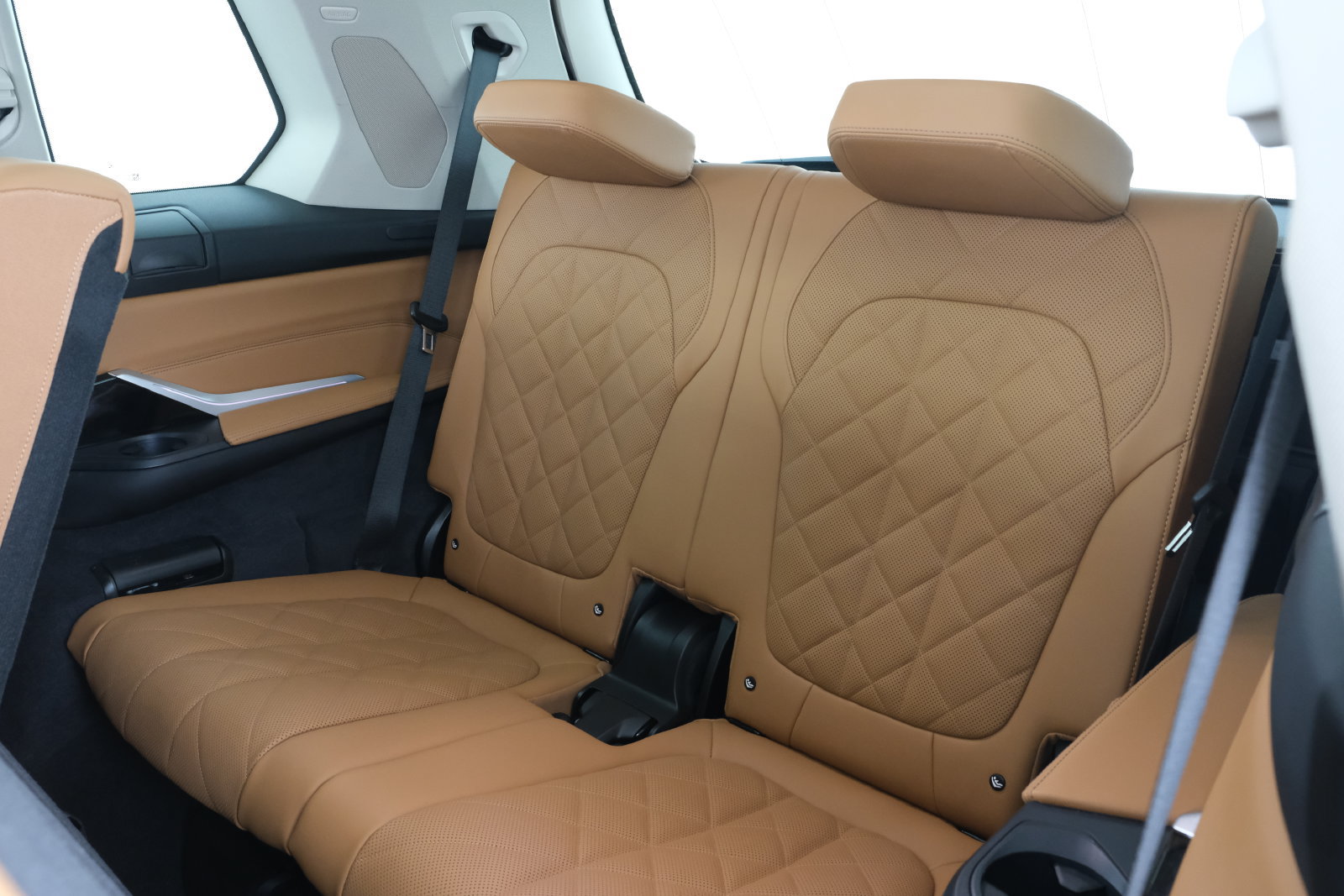 Used 2024 BMW X7 xDrive40i w/ Executive Package AWD/4WD image 37