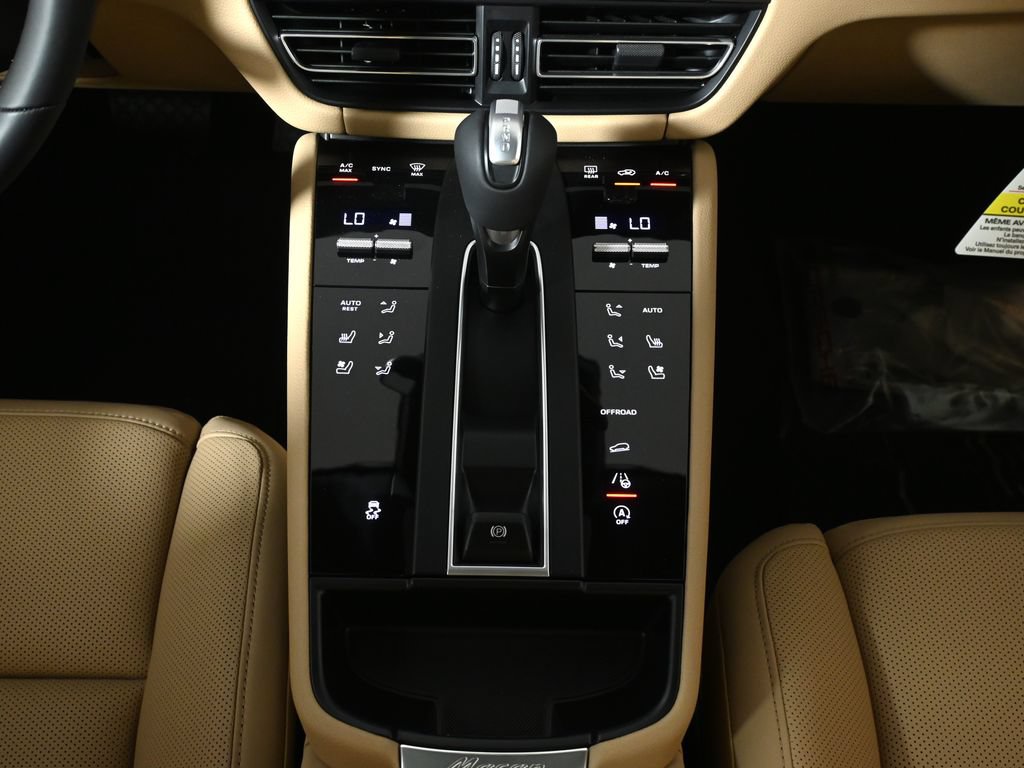 New 2026 Porsche Macan AWD/4WD image 23