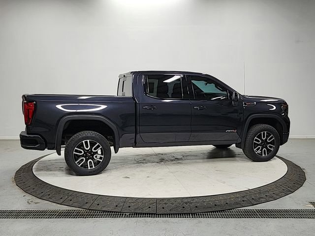Used 2025 GMC Sierra 1500 AT4 w/ Technology Package AWD/4WD image 8