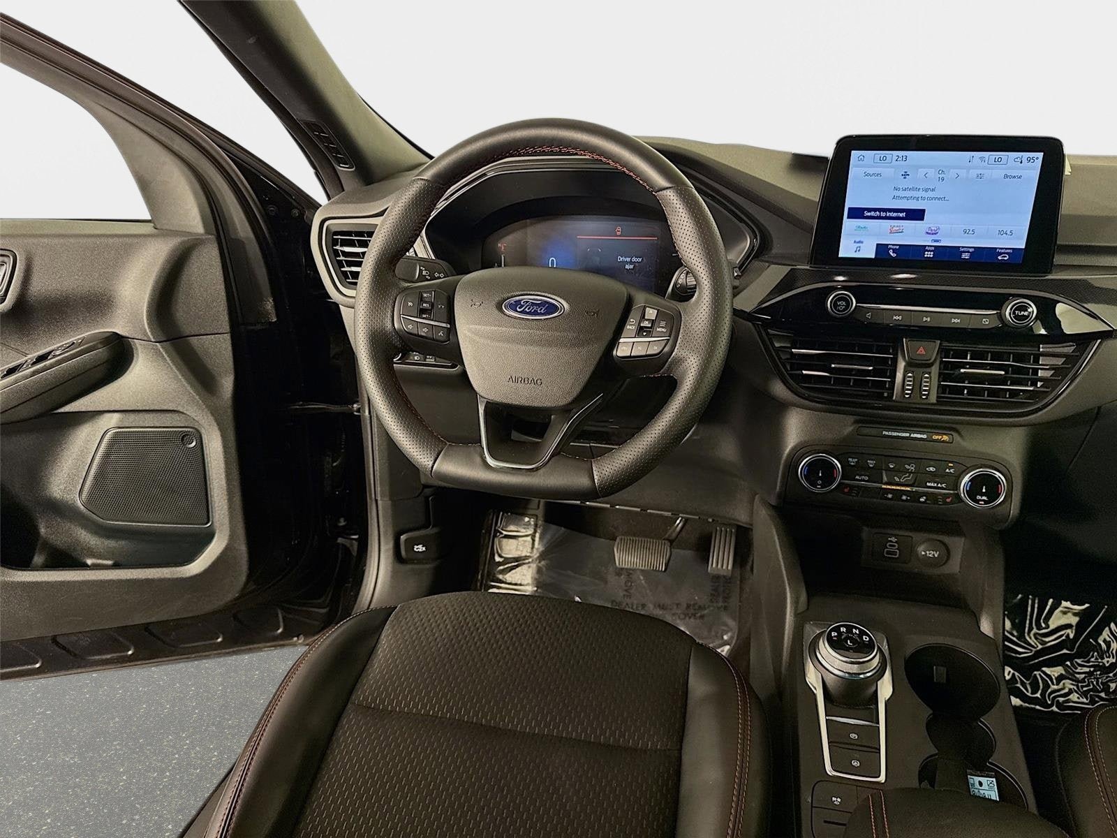 Used 2025 Ford Escape ST-Line Select AWD/4WD image 23