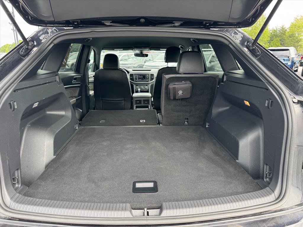 Used 2022 Volkswagen Atlas Cross Sport SE FWD image 10