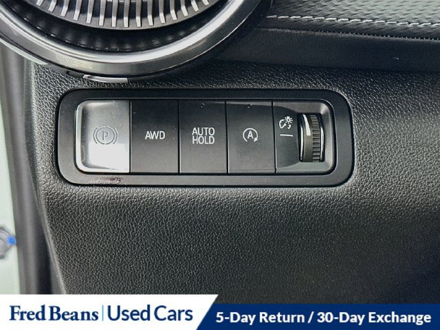 Used 2025 Chevrolet Equinox LT w/ Convenience Package II AWD/4WD image 14