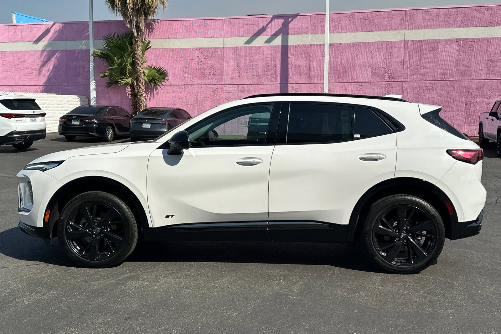 Used 2025 Buick Envision Sport Touring image 7