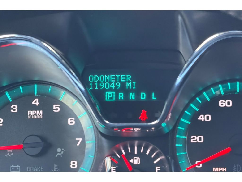 Used 2014 Chevrolet Traverse LT w/ LPO, 'HIT The Road' Package image 28