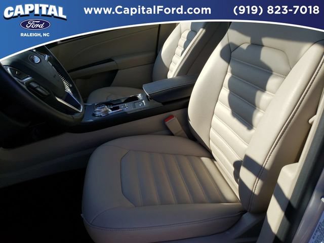 Used 2019 Ford Fusion SEL FWD image 23