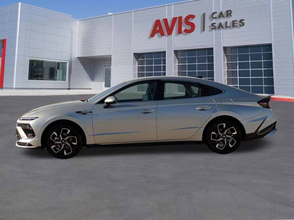 Used 2025 Hyundai Sonata SEL FWD image 10