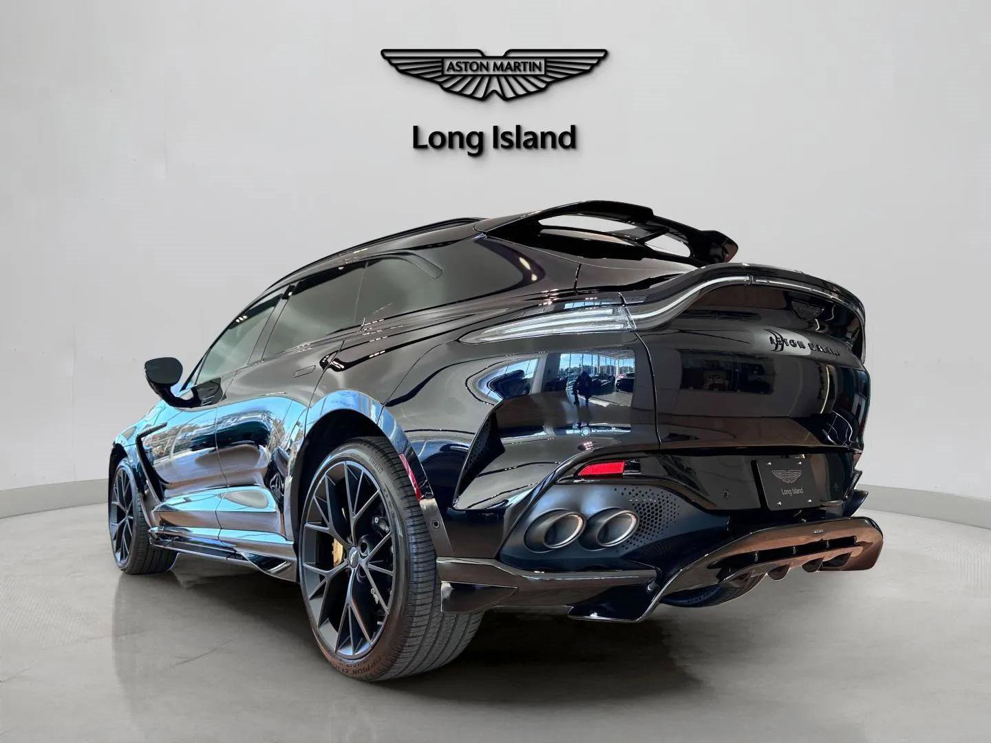 New 2025 Aston Martin DBX 707 image 8