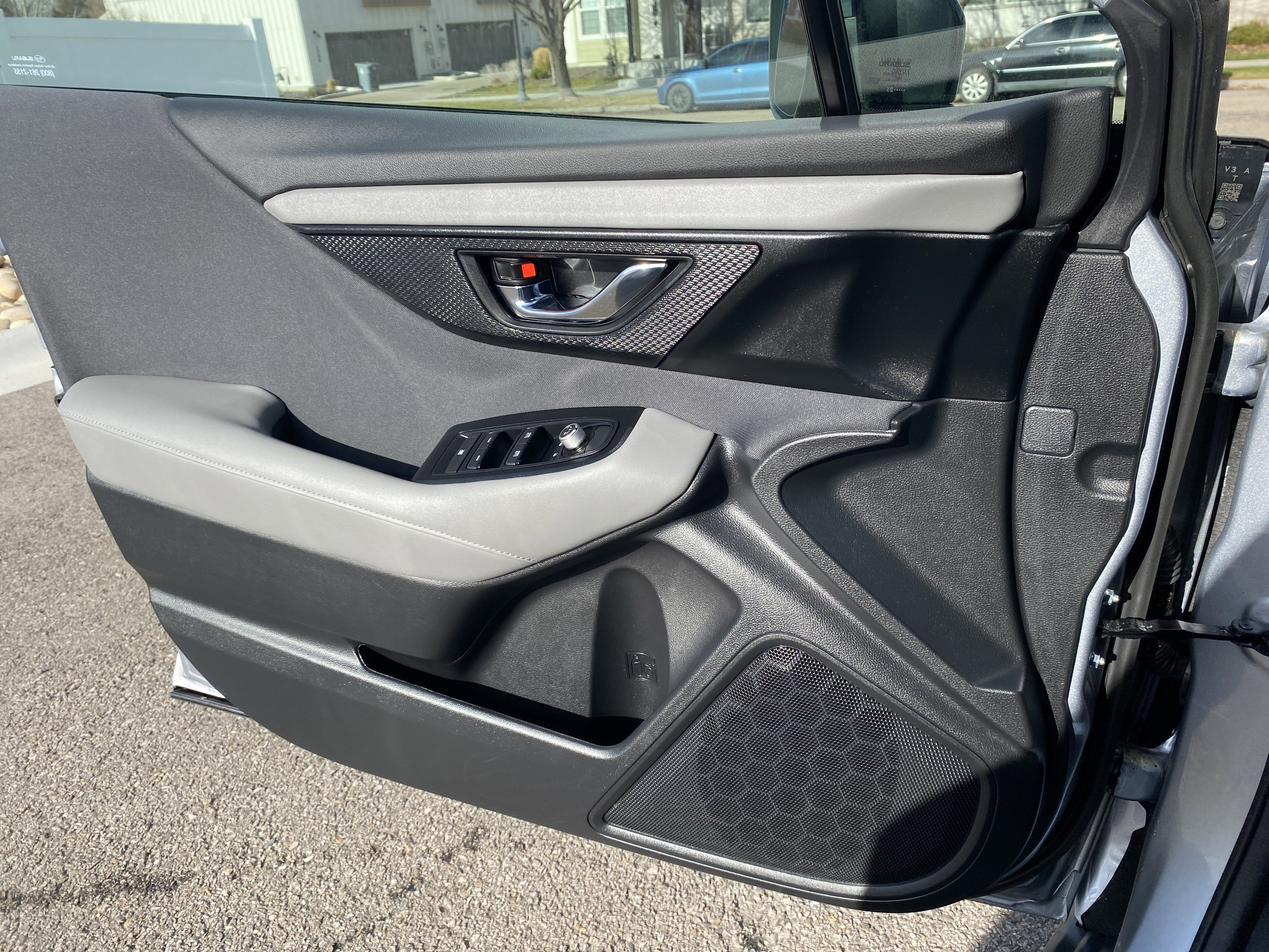 Used 2025 Subaru Outback Premium image 17