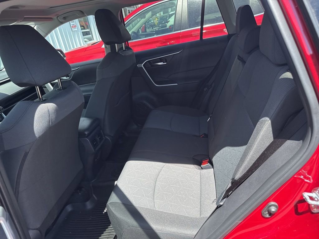 Used 2024 Toyota RAV4 XLE w/ Convenience Package image 6