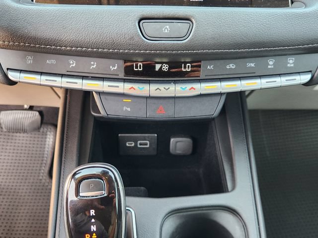 Used 2023 Cadillac XT4 Luxury FWD image 18