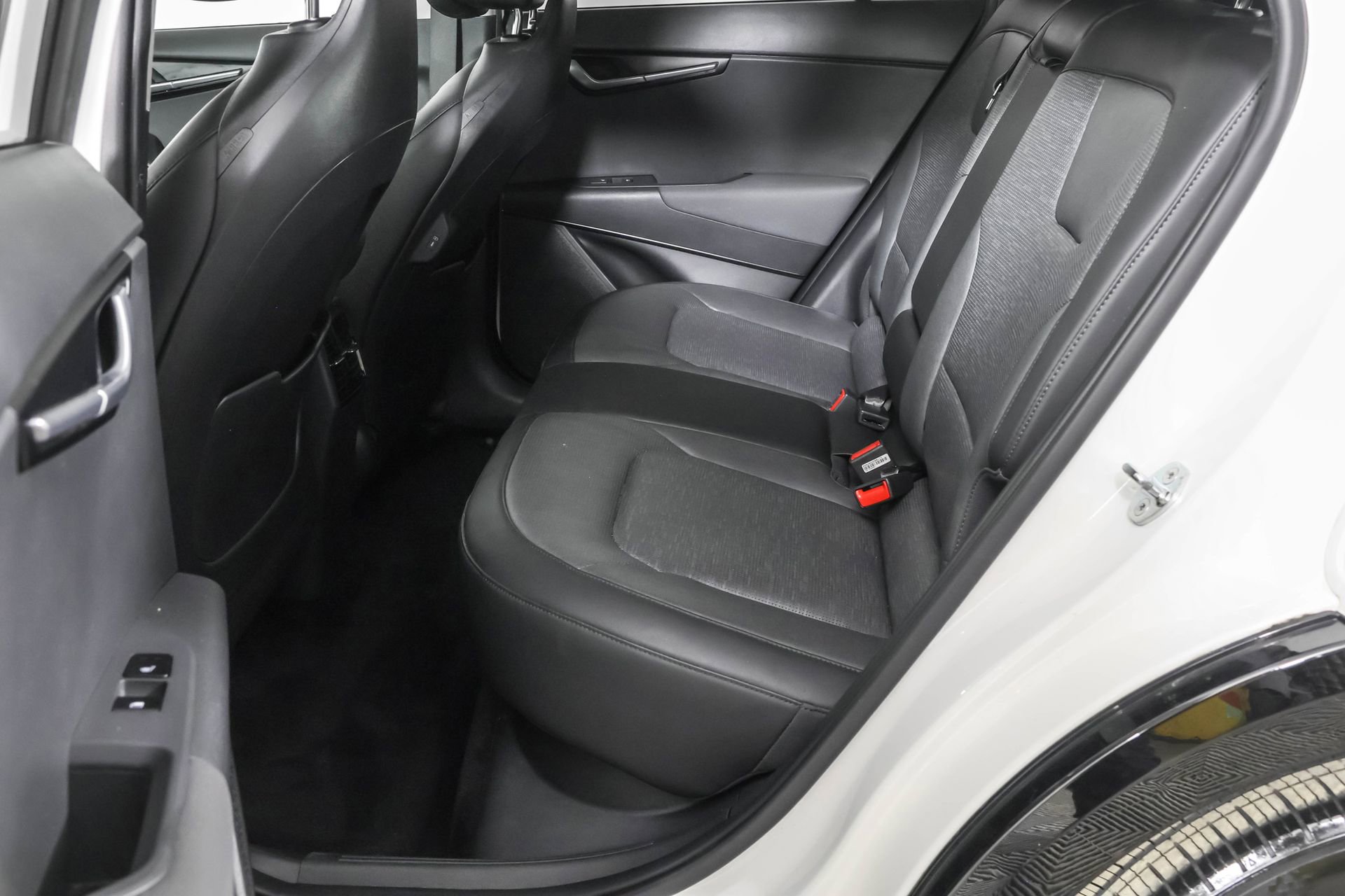 Used 2023 Kia Niro Wave w/ Wave Preserve Package image 38