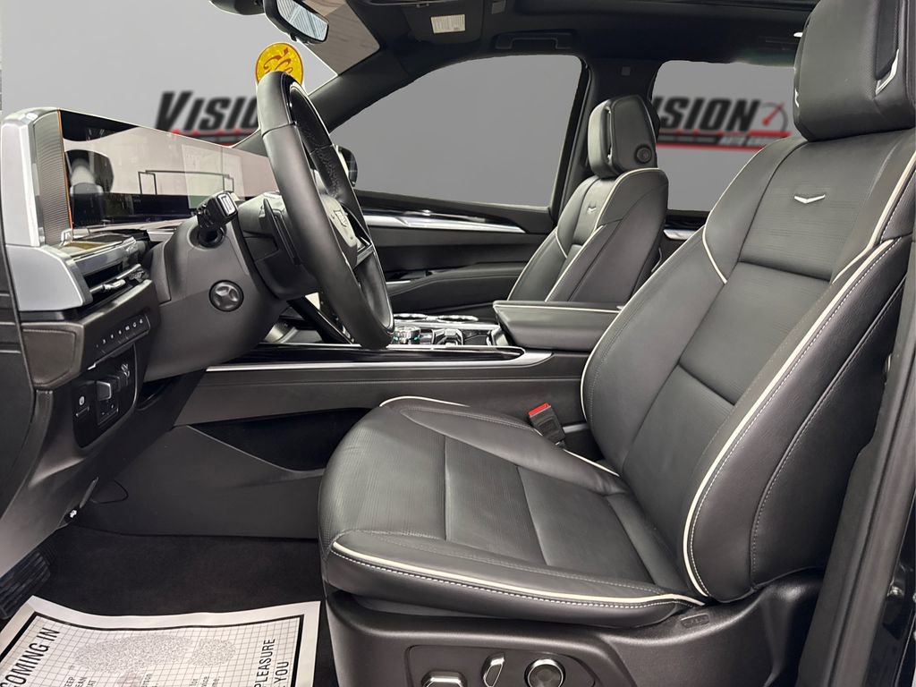 Used 2025 Cadillac Escalade Sport w/ Touring Package image 9