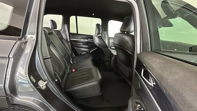 Used 2022 Jeep Grand Cherokee Trailhawk AWD/4WD image 29