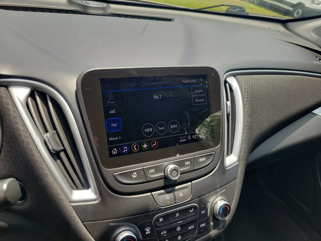 Used 2023 Chevrolet Malibu LT FWD image 29