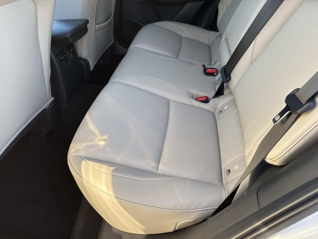 Certified 2025 MAZDA CX-30 AWD 2.5 S w/ Preferred Package image 19