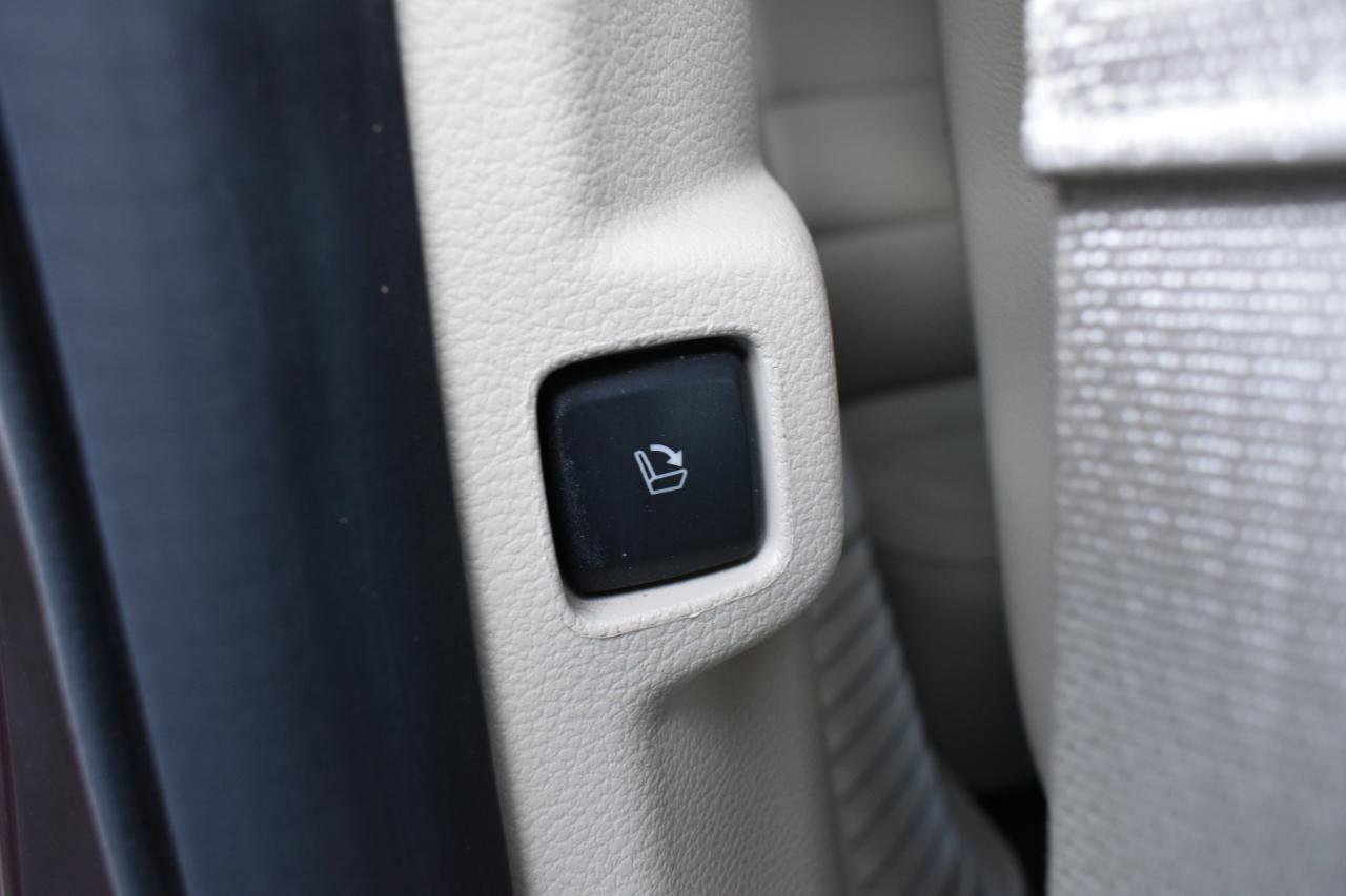 Used 2018 Lincoln Navigator Select RWD image 49