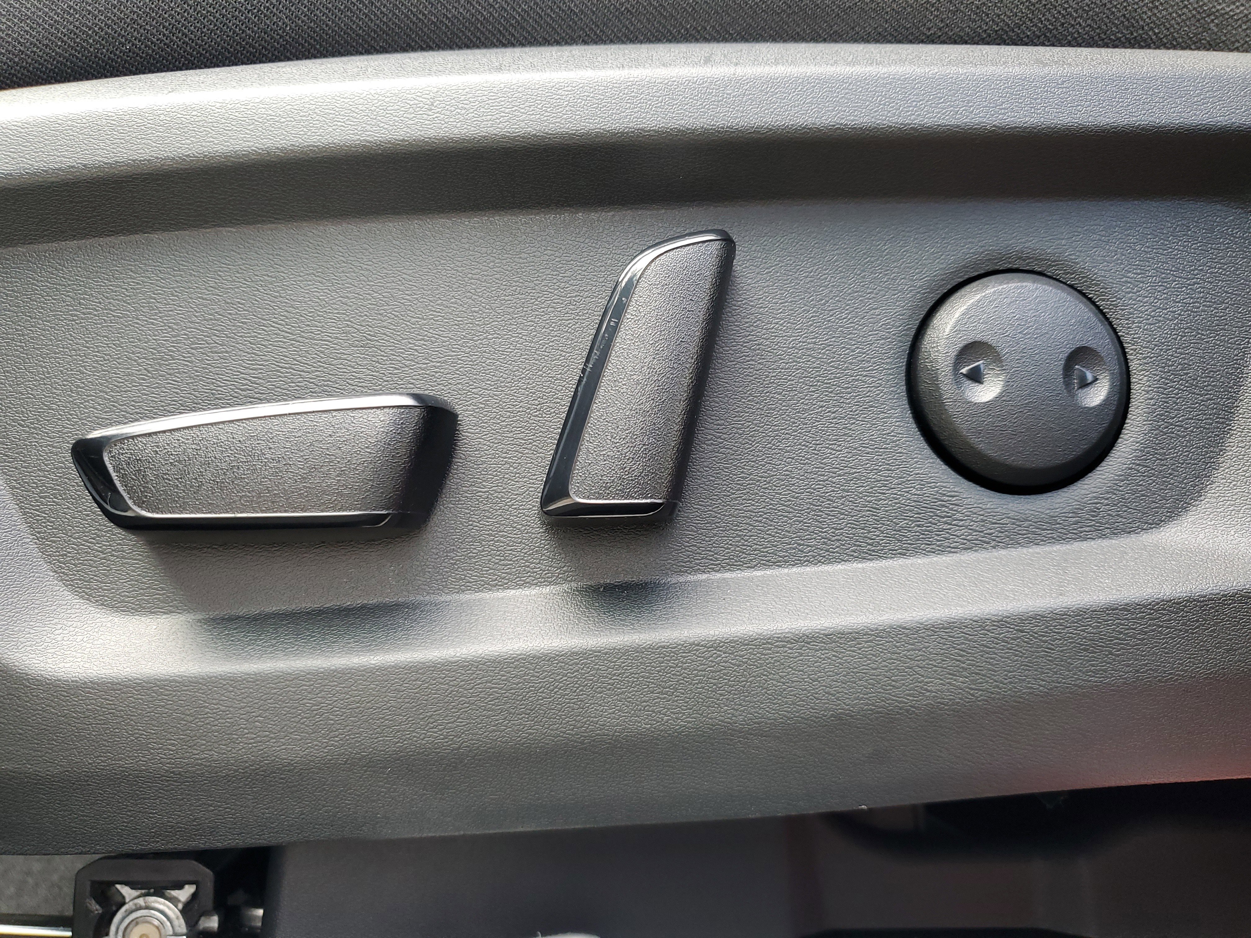 Certified 2023 Nissan Rogue SV image 10