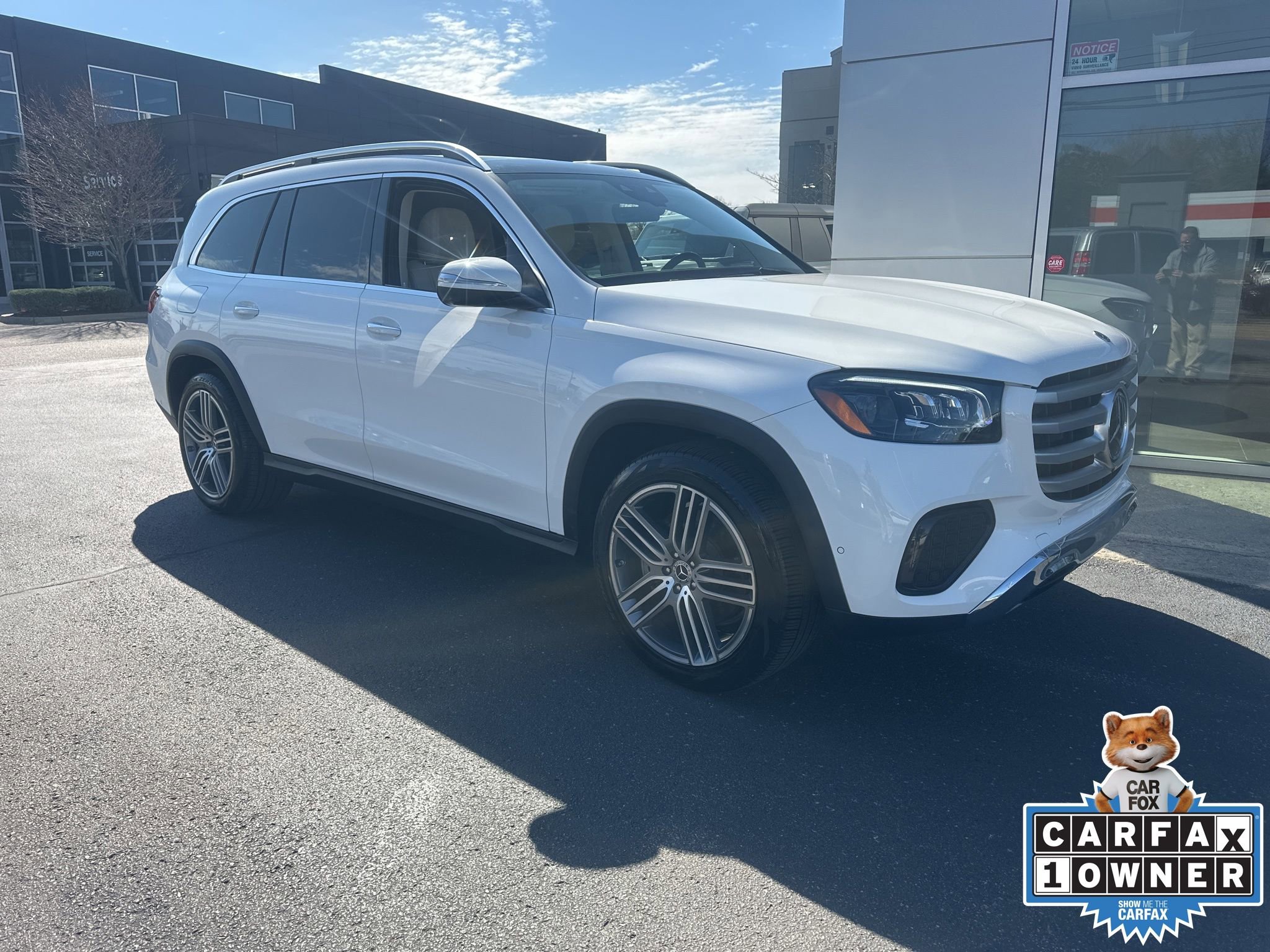 Used 2024 Mercedes-Benz GLS 450 4MATIC image 1